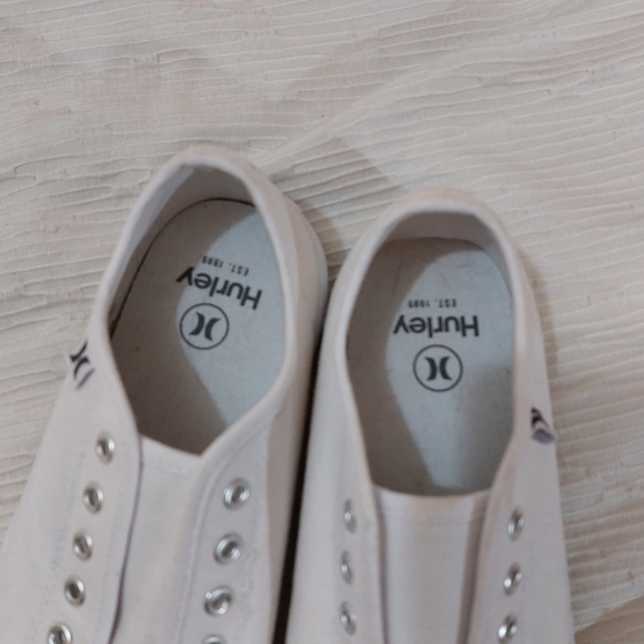 Hurley White Slip-On Sneakers - Picture 7 of 8